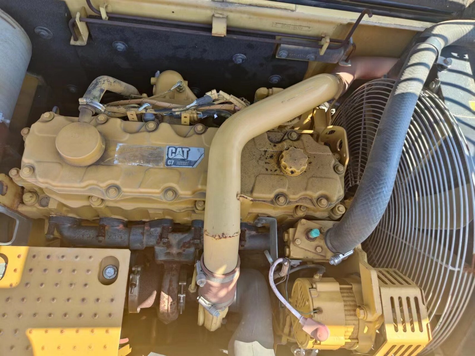 Used caterpillar 329d excavator