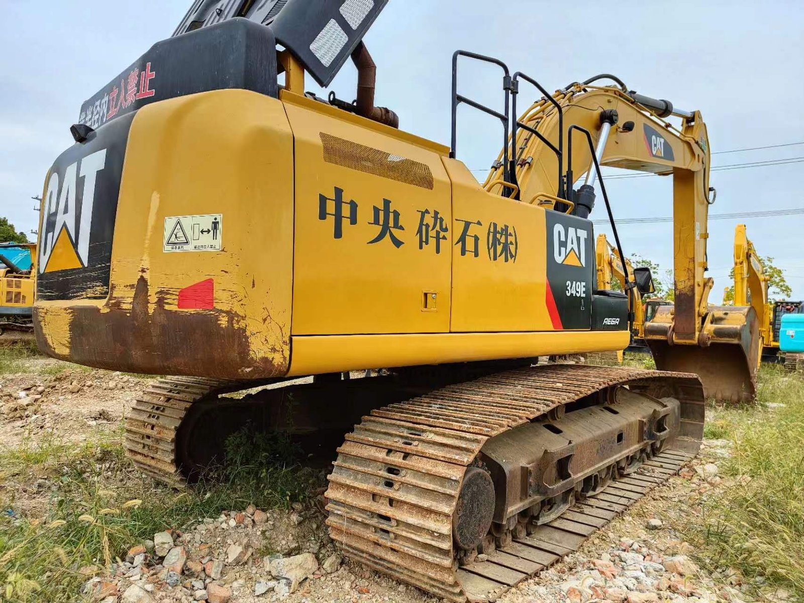 Used caterpillar 349e excavator