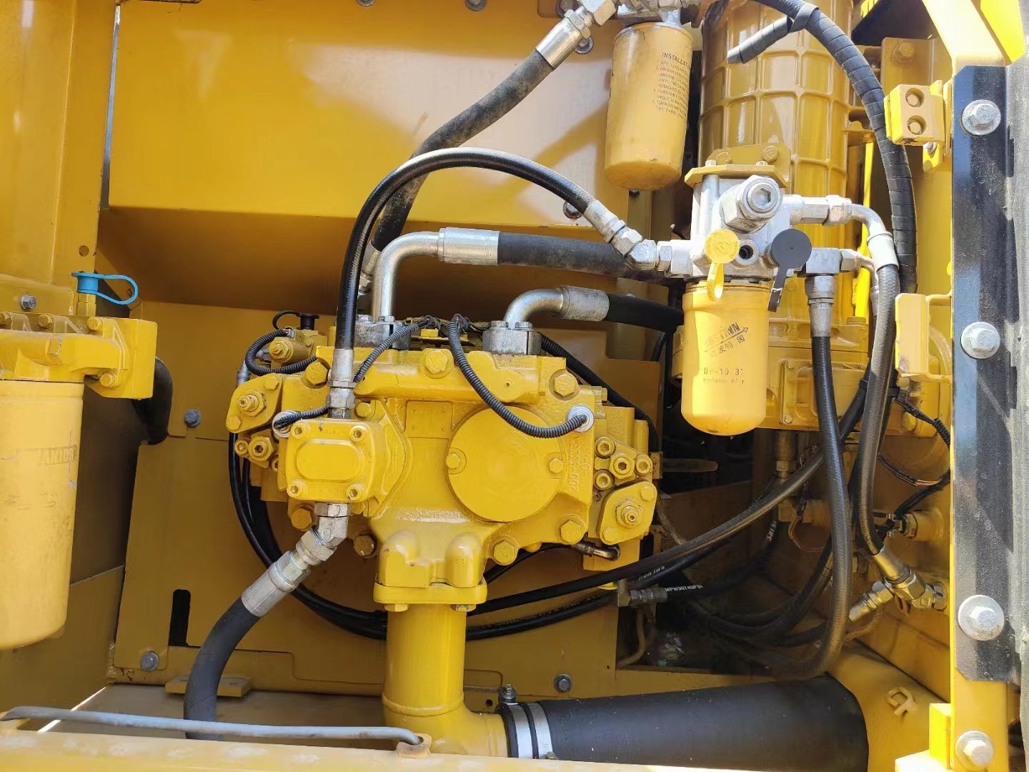 Used caterpillar 323d excavator