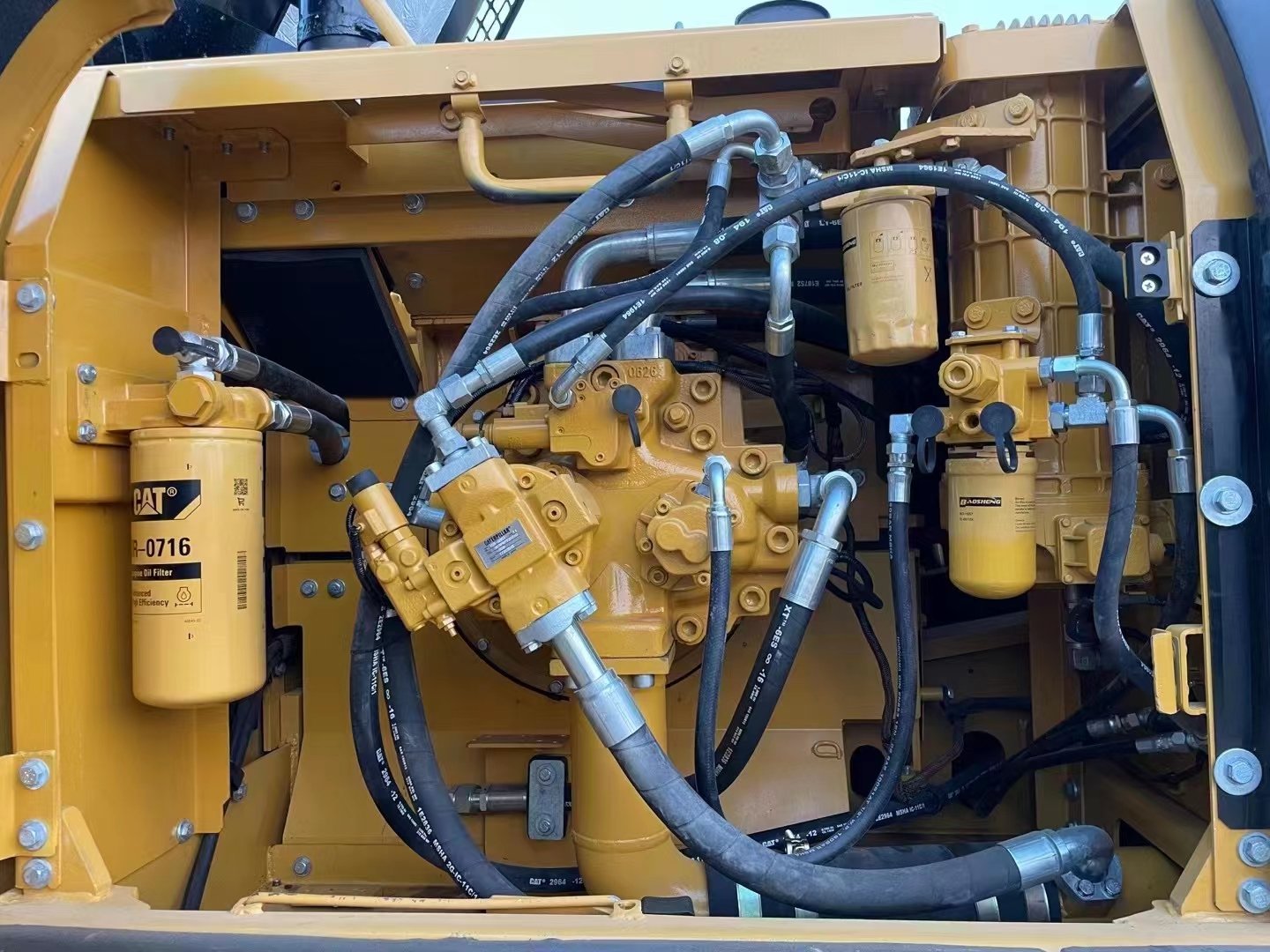 Used caterpillar 340d excavator