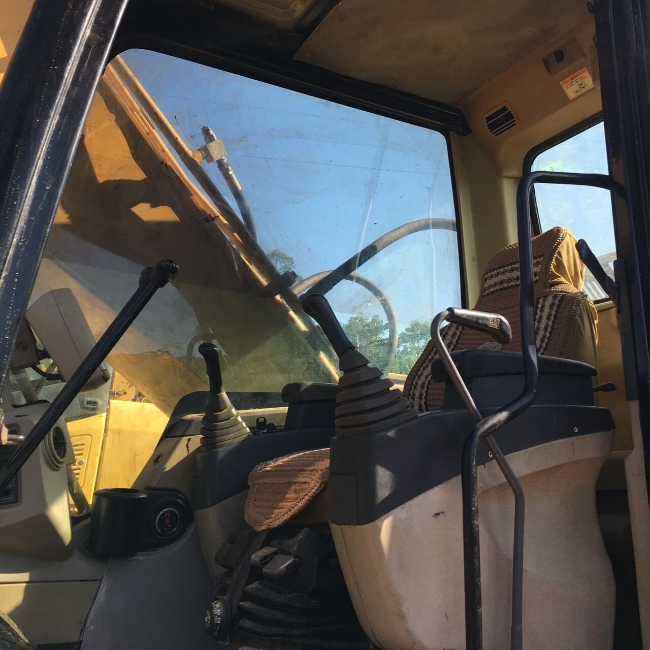 Used caterpillar 320c excavator