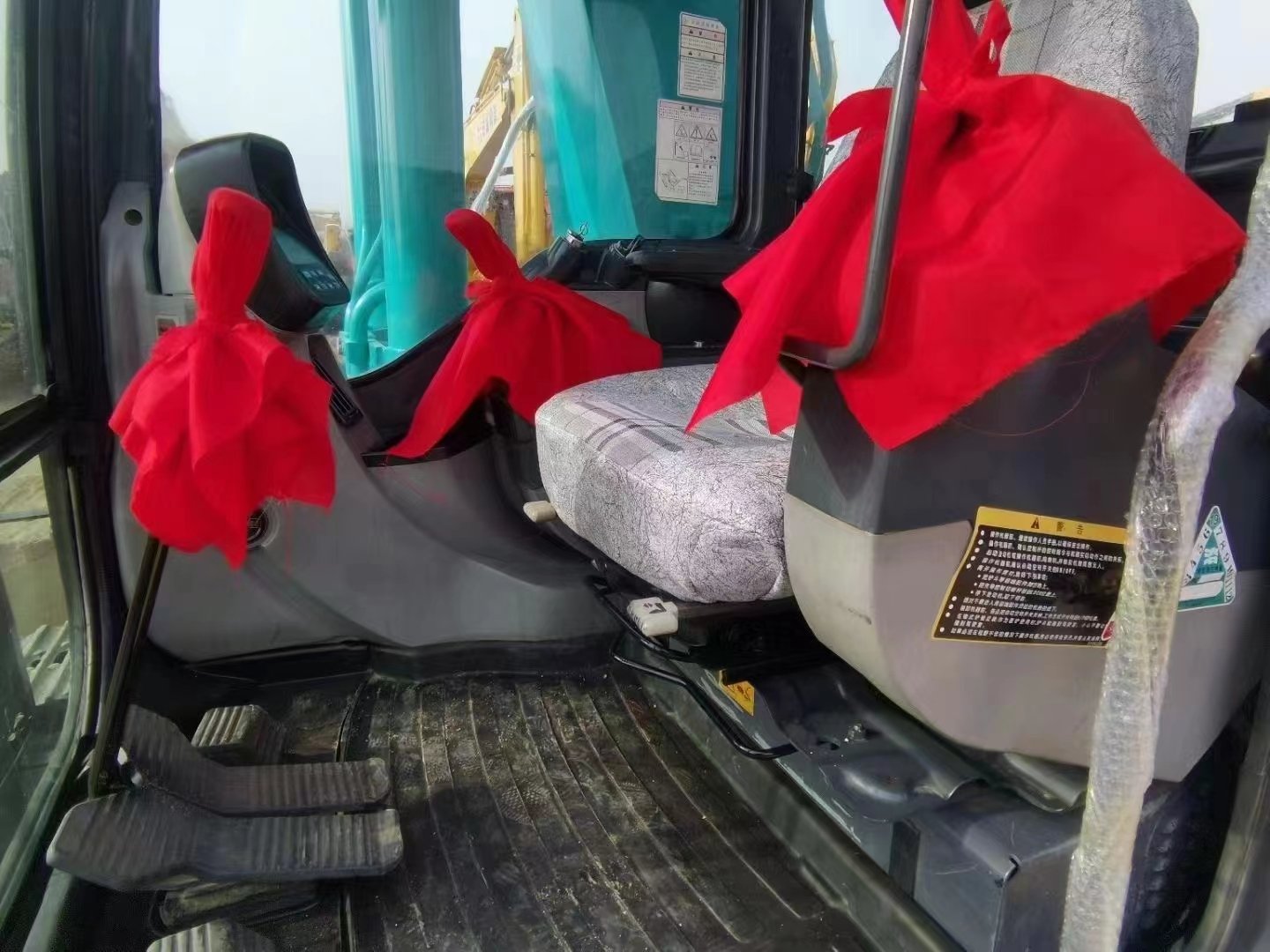 Used Kobelco sk200 excavator