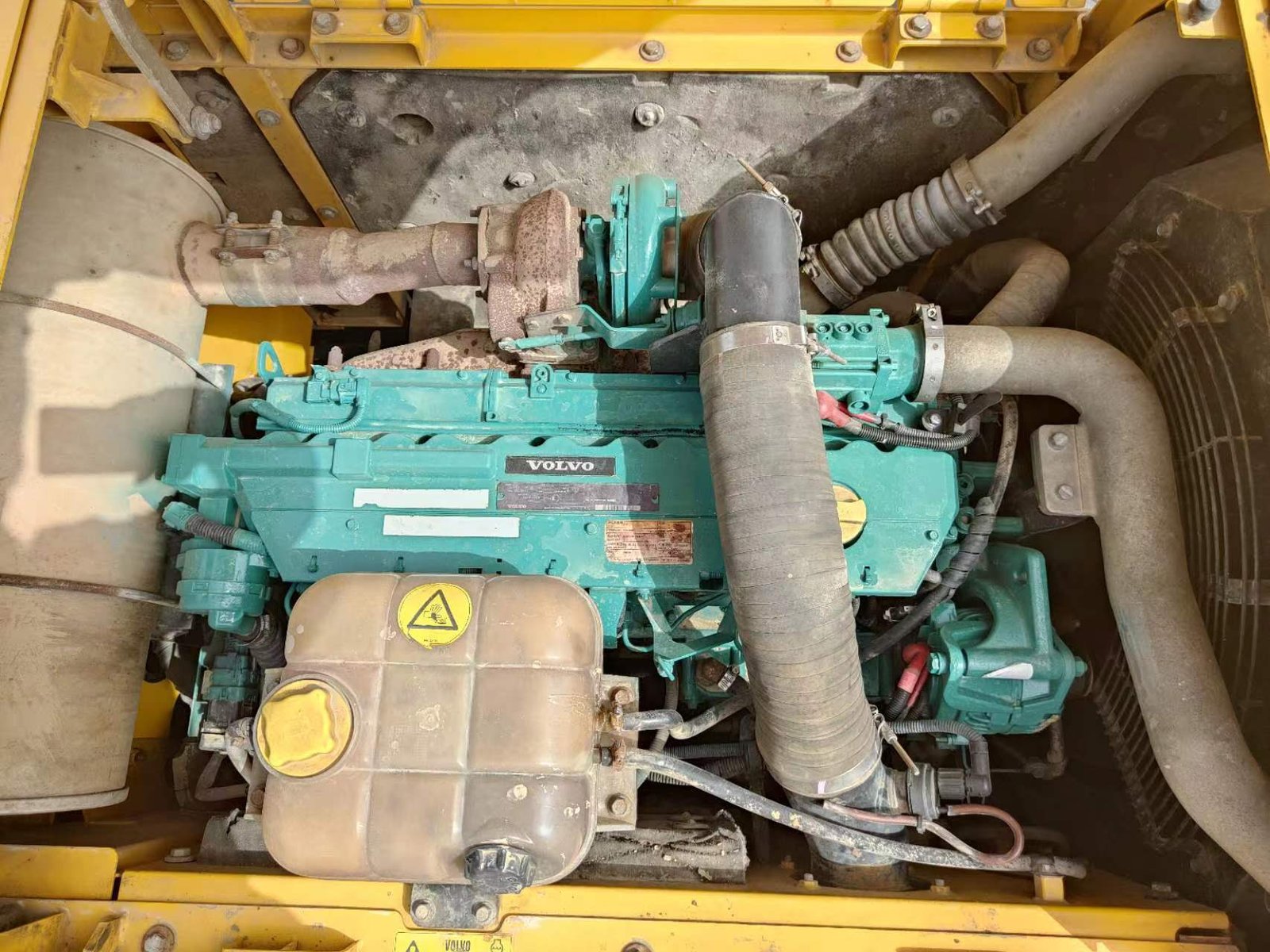 Used VOLVO EC250 excavator