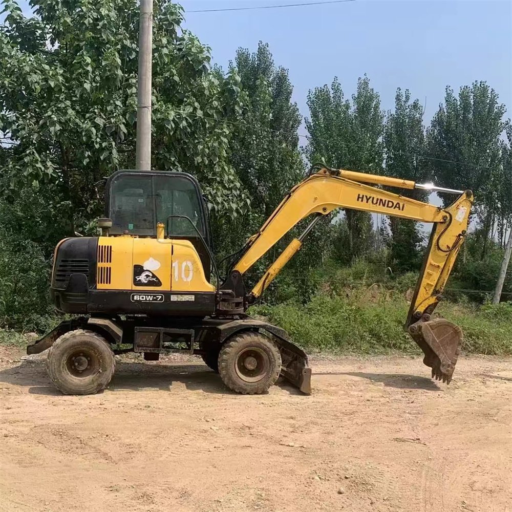Used Hyundai 60w-7 wheel excavator