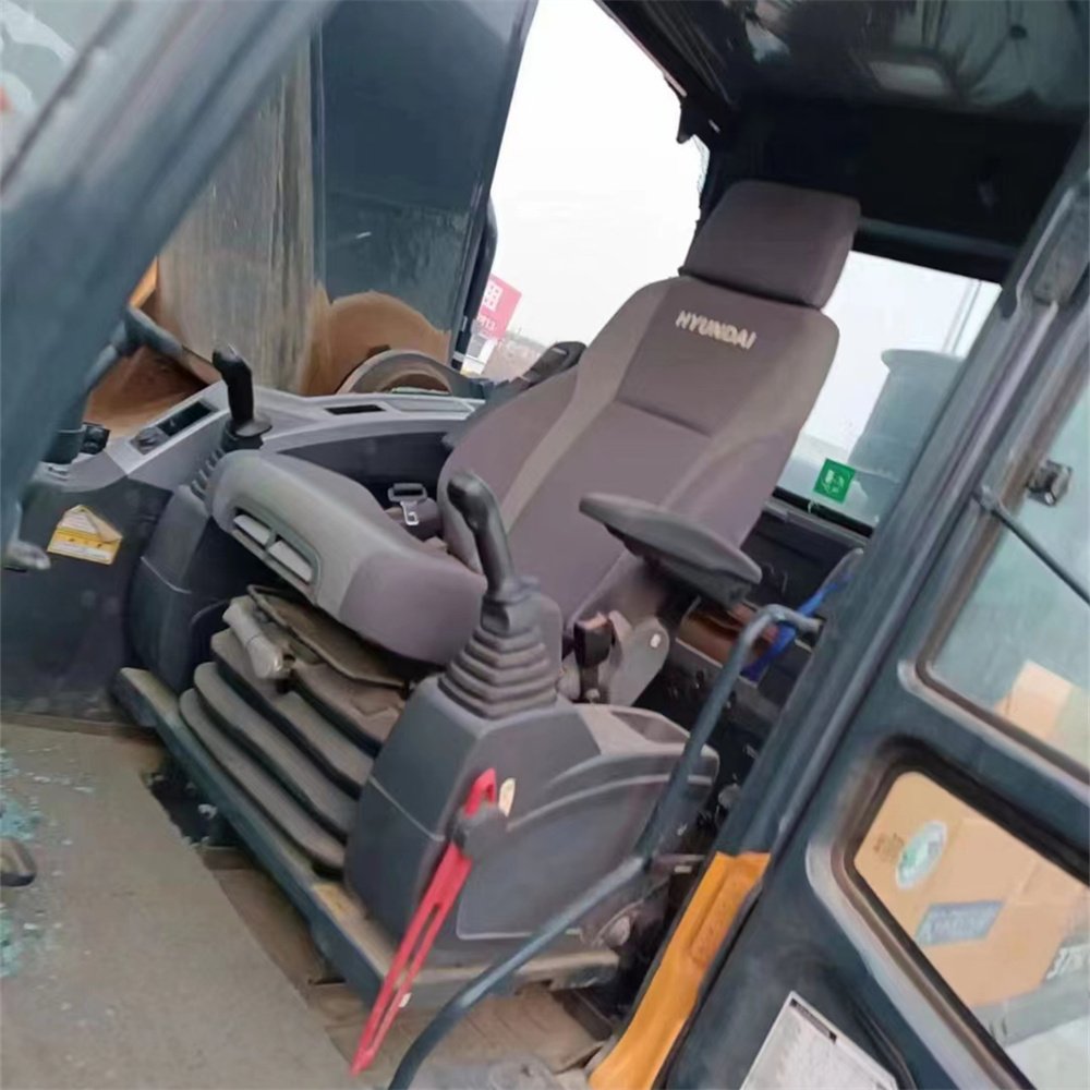 Used Hyundai 375L excavator