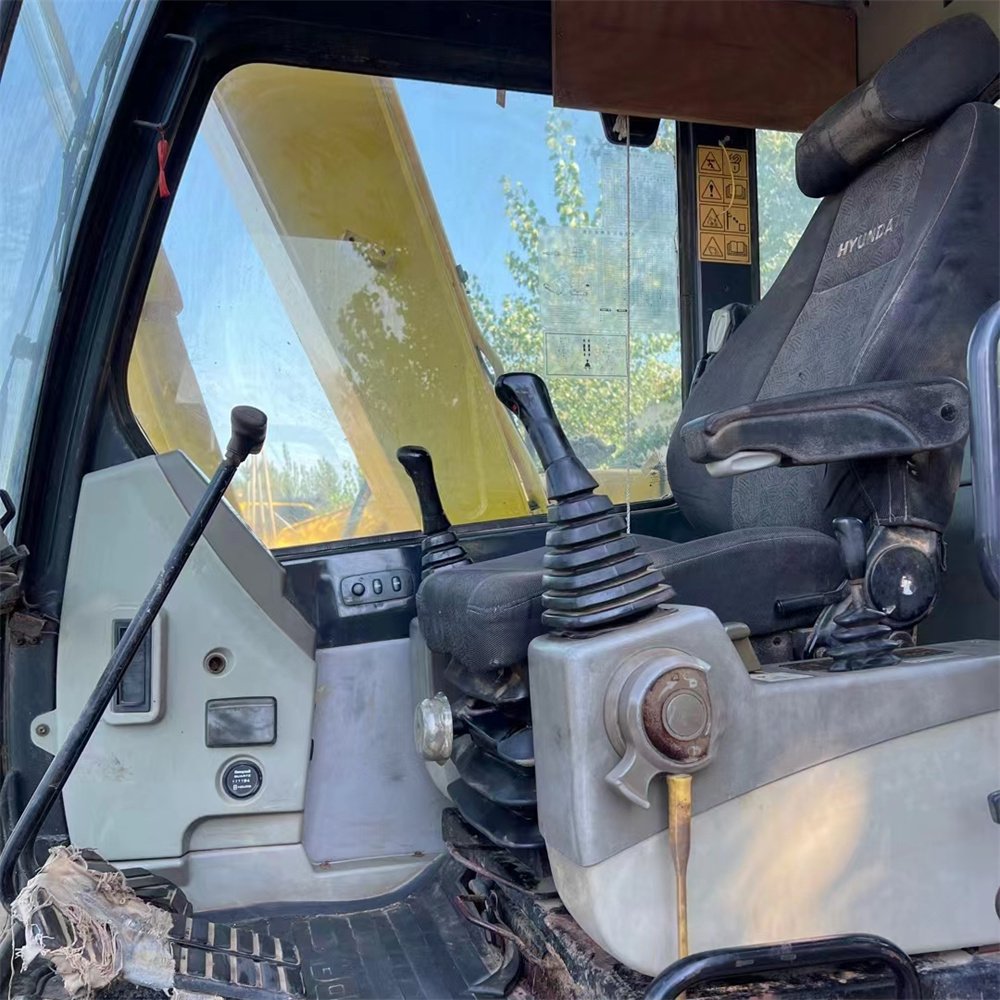Used Hyundai 80-7 excavator