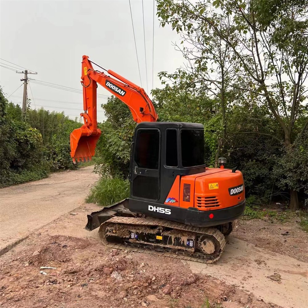 Used Doosan DH55 excavator
