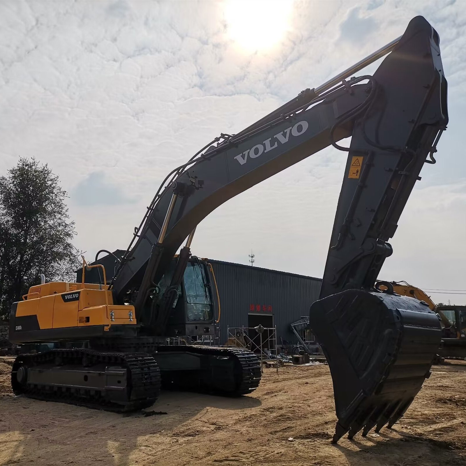 Used VOLVO EC480 excavator
