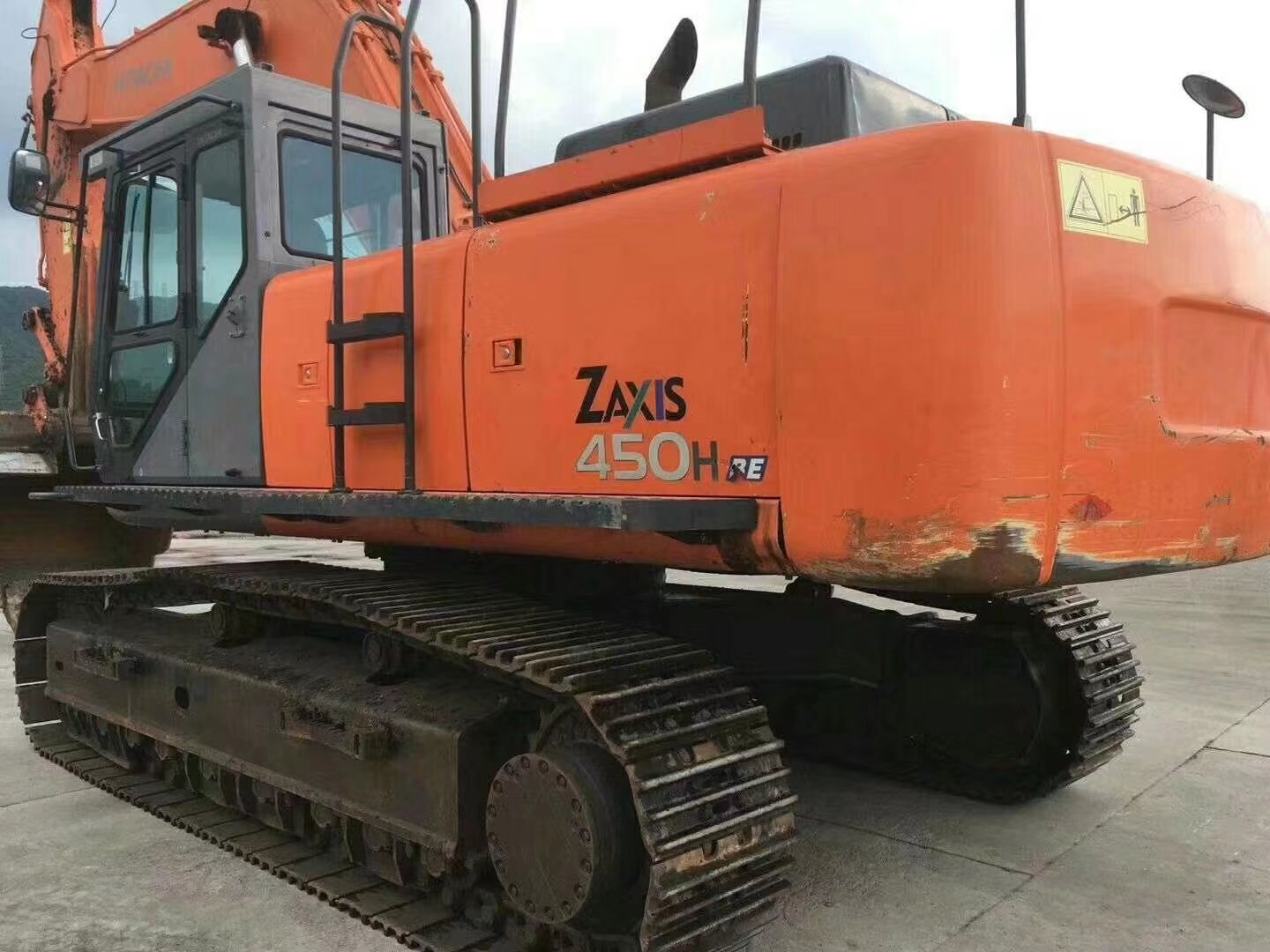 Used Hitachi ZX450  excavator