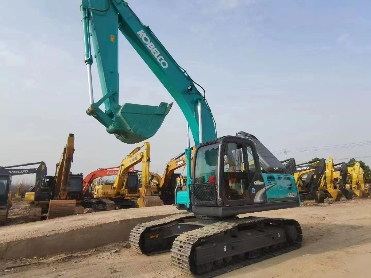 Used Kobelco sk200 excavator