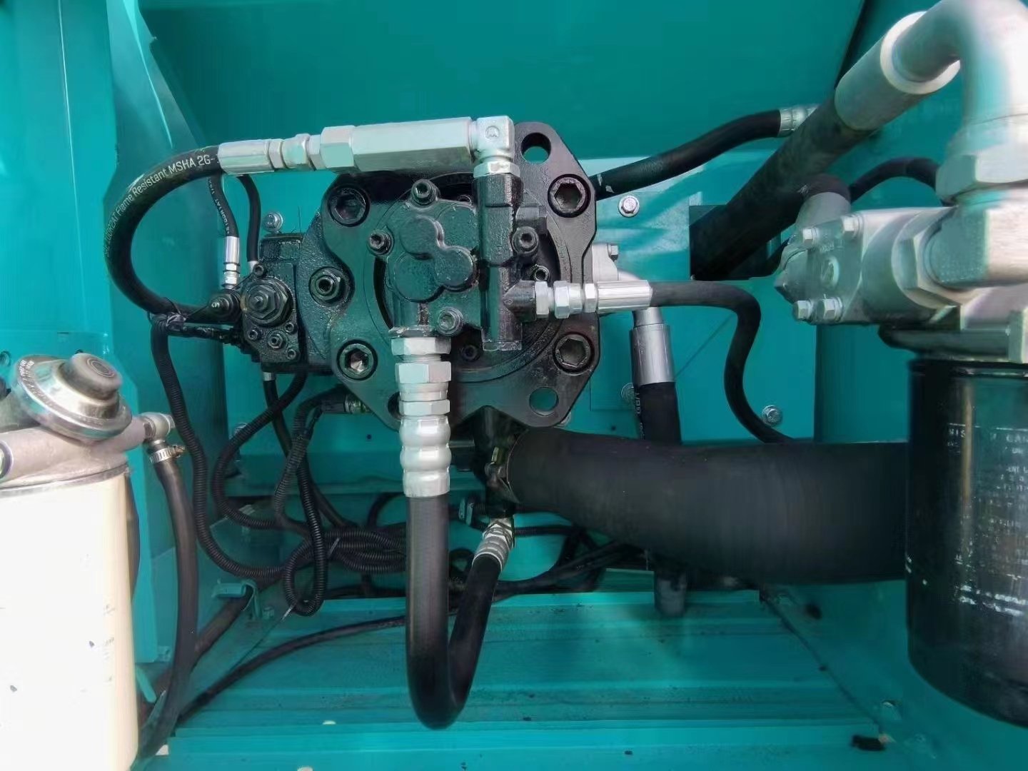 Used Kobelco sk200 excavator