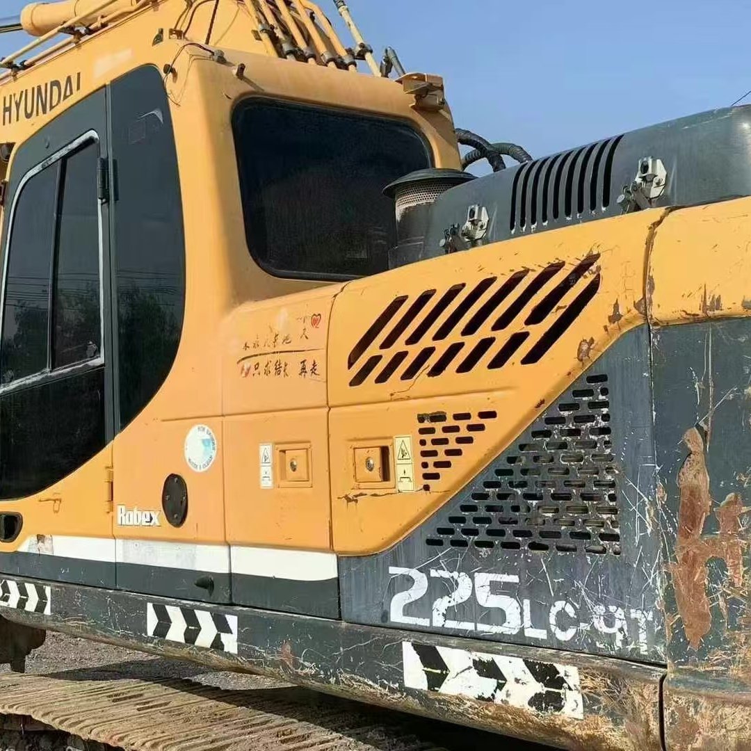 Used Hyundai 225-9 excavator