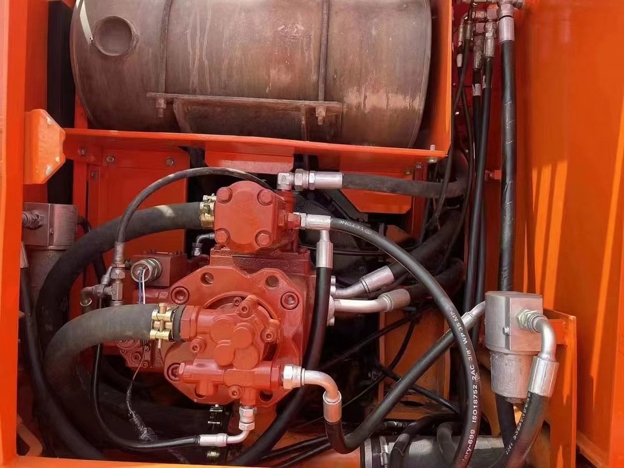  Used Doosan DH150w-7 excavator