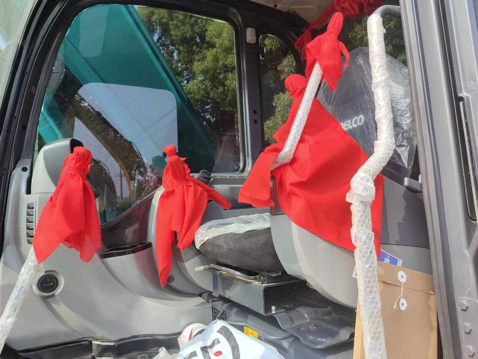 Used Kobelco sk75 excavator