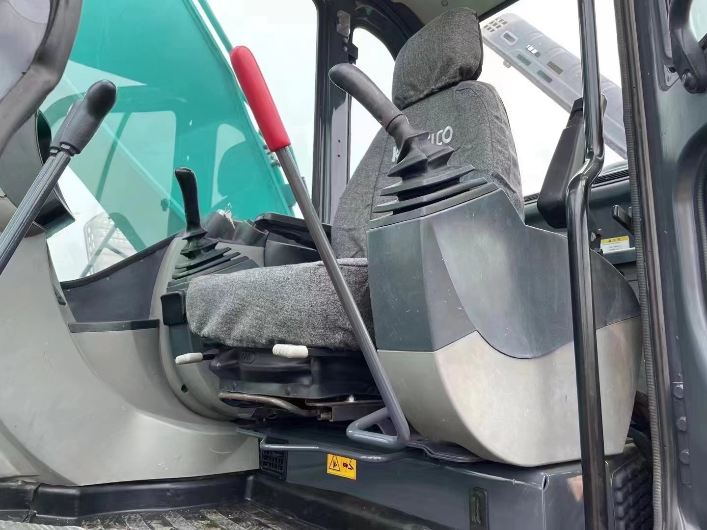 Used Kobelco sk210 excavator