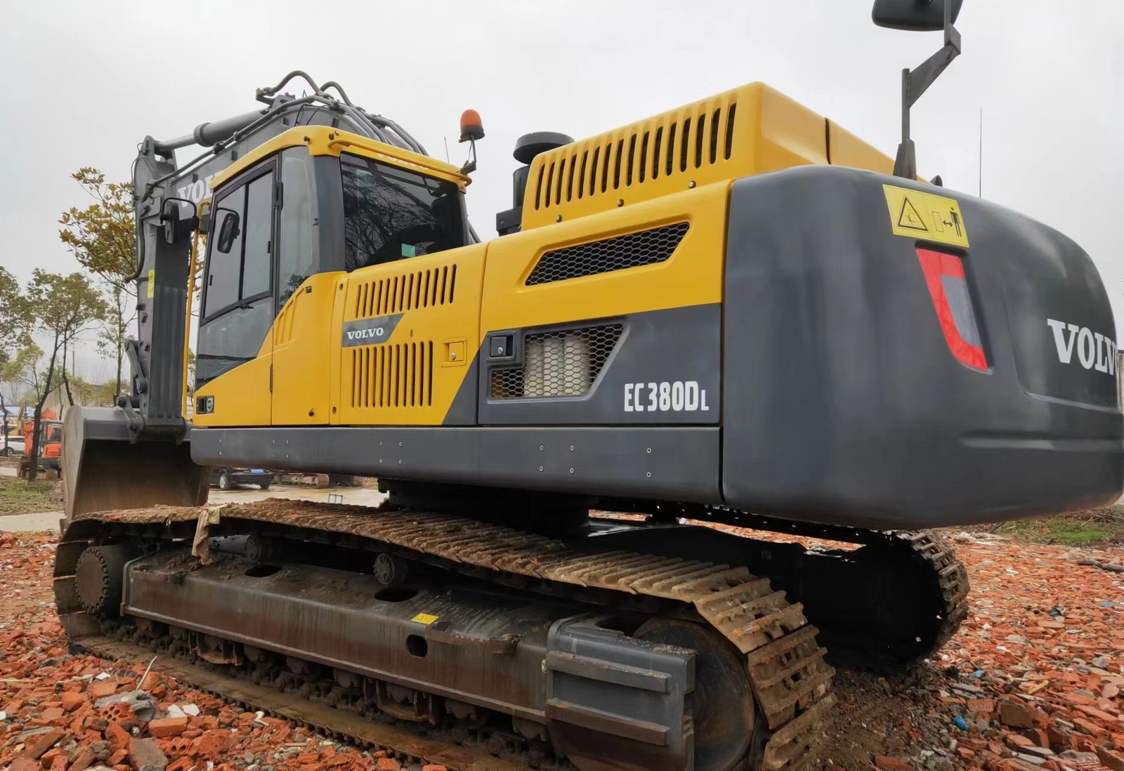 Used VOLVO EC380 excavator