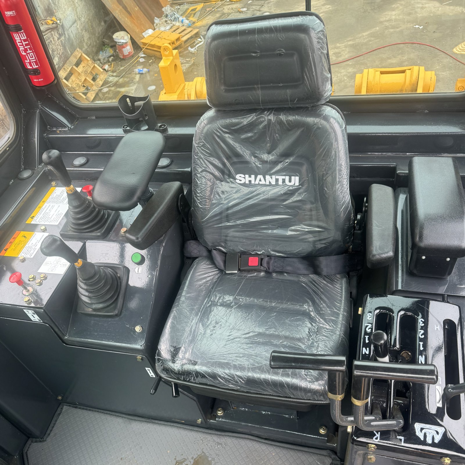 Used SHANTUI SD22 bulldozer