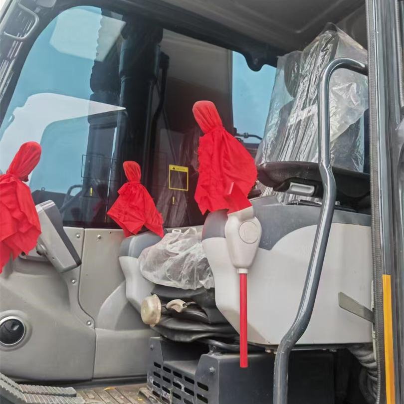 Used XCMG XE215 excavator
