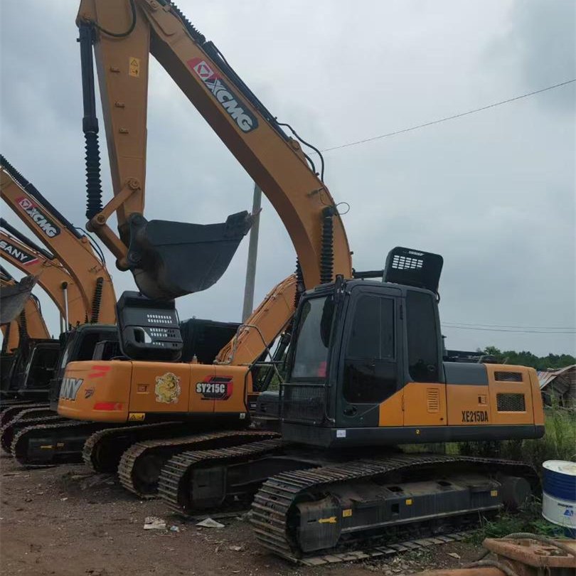 Used XCMG XE215 excavator
