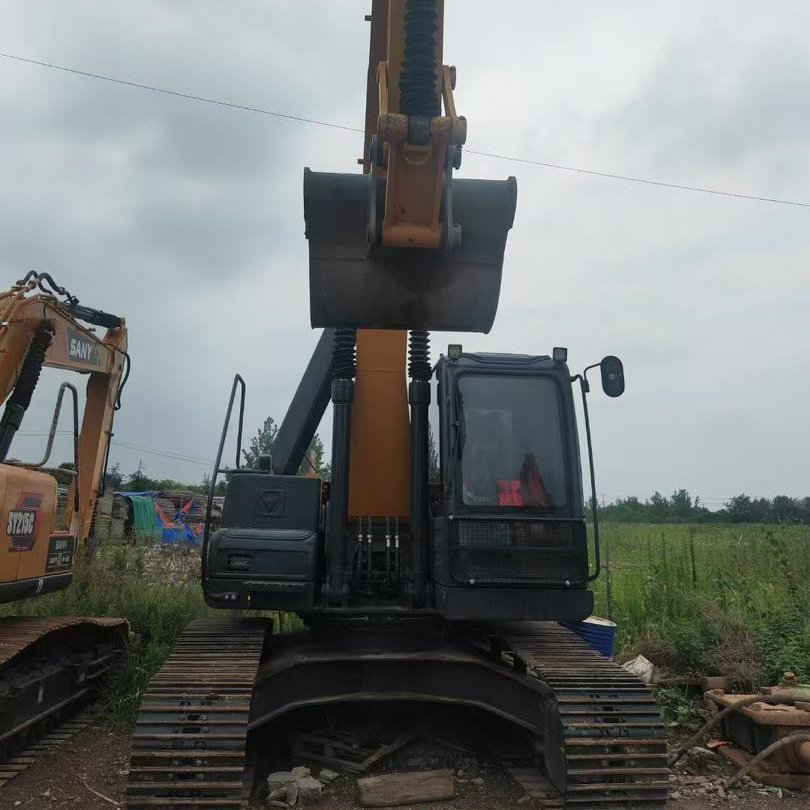 Used XCMG XE215 excavator